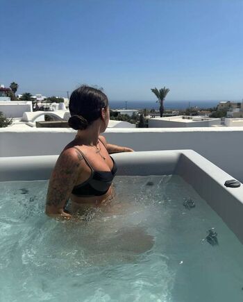 Full leaked Veronicainred private onlyfans photo