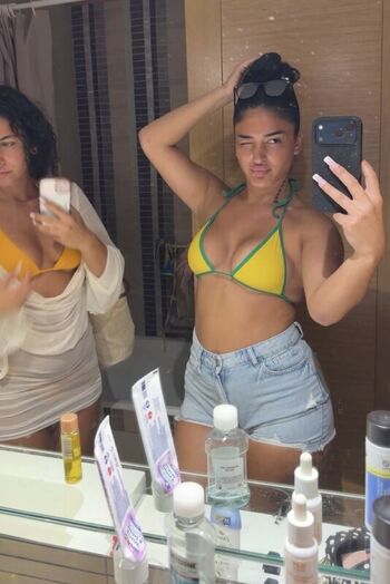 Full leaked Vinoschh private onlyfans photo