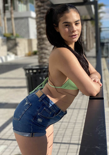 Violet Starr