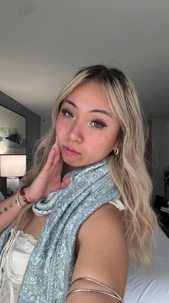 Full leaked Vivntrn abg private onlyfans photo