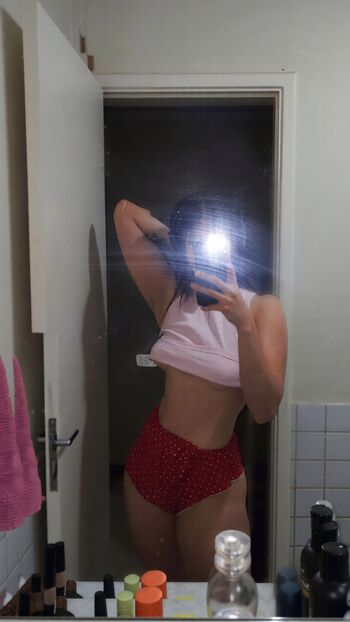 Full leaked Vulgotchela private onlyfans photo
