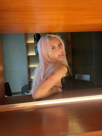 Vyvan Le
