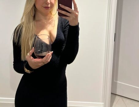 Full leaked Sara jean underwood / private onlyfans photo