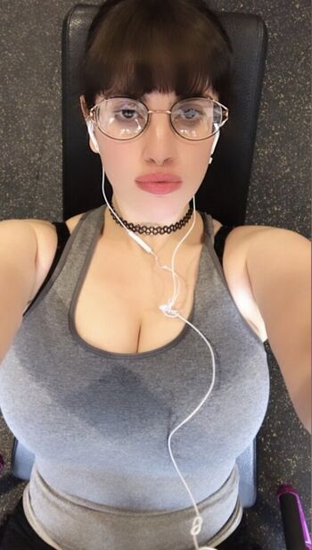 Full leaked Chunmomo/ private onlyfans photo