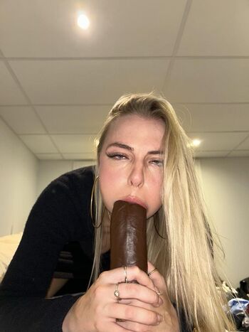 Full leaked Eva foreva/ private onlyfans photo