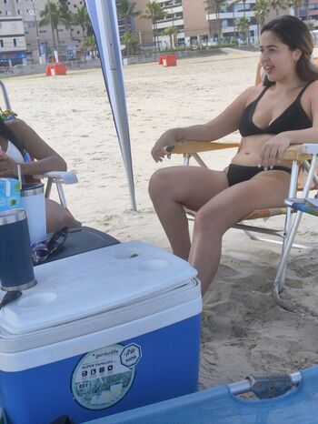 Full leaked Women in bikinis page private onlyfans photo