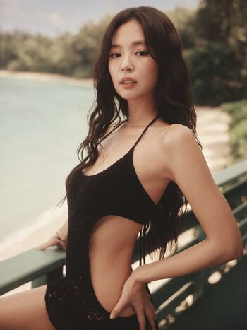WomenK-pop