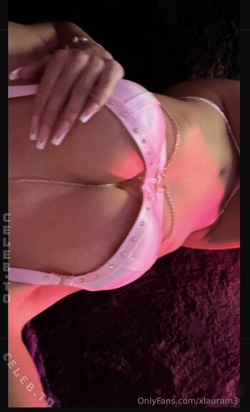 Full leaked Xlaura m private onlyfans photo