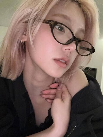 Full leaked Dove cameron/ private onlyfans photo