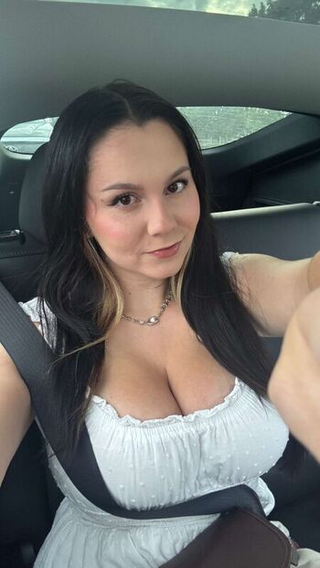 Full leaked Yellz private onlyfans photo