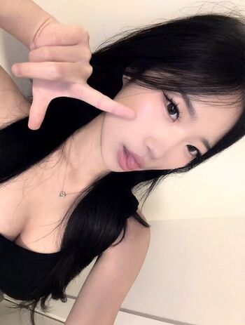 Full leaked Victoriadias/ private onlyfans photo