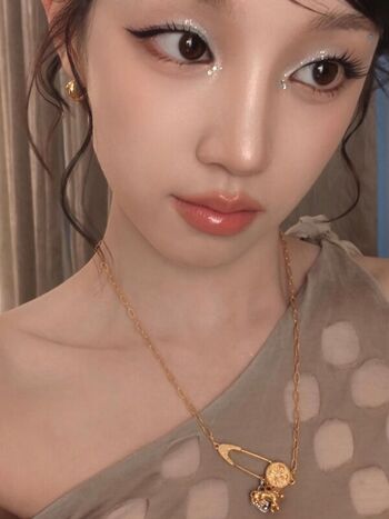 Full leaked Yuqi private onlyfans photo