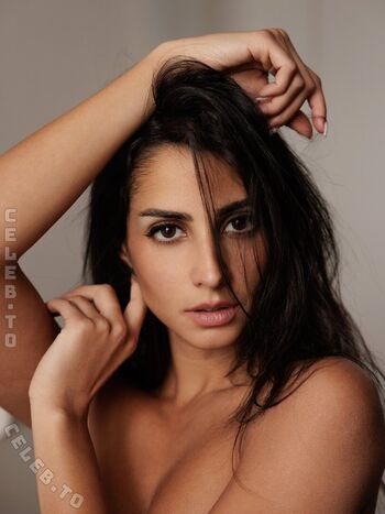 Full leaked Zeinamdl  page private onlyfans photo